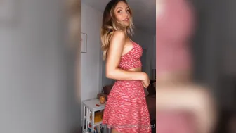 Bambiistired onlyfans Vicious trash masturbates vagina