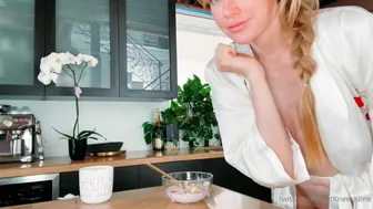 Alexis Kline, thot 27 October 2021