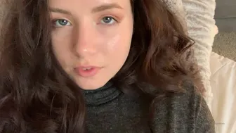 Kas, Skyiiah, itskasxo, itskaslol, sky wallace, skywallace onlyfans Beautiful chick caresses huge milkings