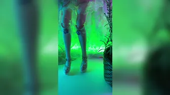 Alice Bong onlyfans Crazy chick spreads legs