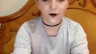 lolafux  Toying her Pink Pussy