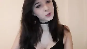 katyafods  Touches her charged body