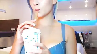 aby_frost  wide pussycat spread in exhibit