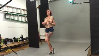 Anna Bell Peaks (AnnaBellPeaks) onlyfans Busty brunette girlfriend caresses her pussy in the workplace