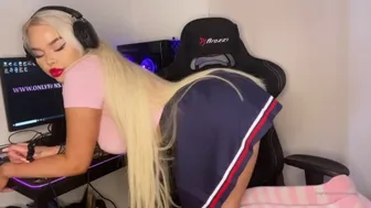 BELLE BARBIE (bellebarbie) onlyfans Amazing slut is hot fucking her holes