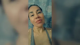 QueenRogue onlyfans babe dancing striptease