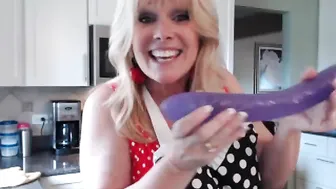 daniluvs2  Beautiful eyeballs and pussy