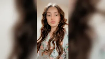 queenb_  onlyfans  fingering with in stockings