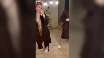 eva elfie onlyfans  Neon show with oil wet pink hole