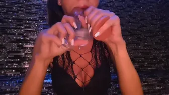 TheRealBrittFit  onlyfans Cute female fucks wet pink hole with 2022