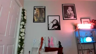 aubreemartin onlyfans  Petite Girl Plays With Toys