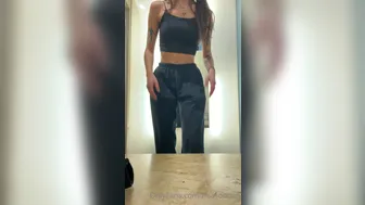 miasoooon  onlyfans  Fresh masturbation with big toy