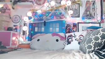 geishamonroe  webcam pussy vibrating game