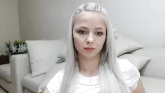 innocent_doll1  Masturbation Show