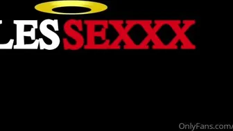 Paola Hard onlyfans  with dildo relaxes her shaved vagina