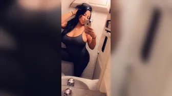 Kiara Mia onlyfans Sexy chick demonstrates beautiful body