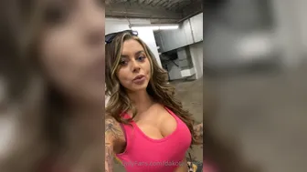 Dakota James onlyfans convulsing