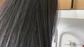 COLOMBIAN PUSSY aka Ruby More aka rubymore onlyfans Dirty chick caresses shaved cunt