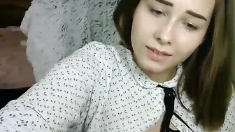 margery28  Fingering pussy and sperm flowing