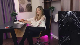 Watch alliesynn 26.02.2022 1100_female_chaturbate_1_