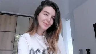 lauravega myfreecams 2022-july-06 14:05_2_1