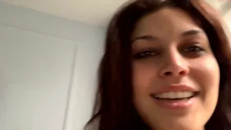 rorydiva 05-September-2022 23:18 webcam new model