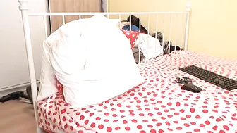 sexycreolyta4u  webcam hooker show her tits