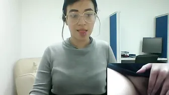 dark_queen_secret  Fucks her self pussy for tokens