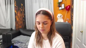 simply_lily 04-Jan-2023 camgirl from chaturbate whore