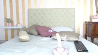 young colombian juicebox