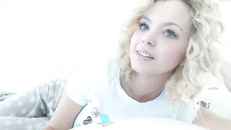 priscillamoon  webcam show 2017 19 of July