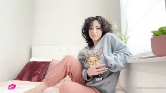 OnlyFans.2022.Mama.Fiona.College.SendOff.From.Mom.XXX.1080p.MP4-P2P