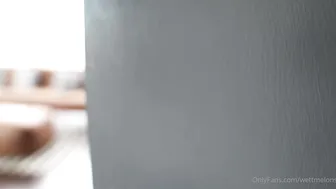 OnlyFans.22.02.14.Wettmelons.XXX.1080p.MP4-P2P