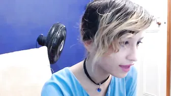 beelzeboo  Fucks Her Shaved Pussy in CB