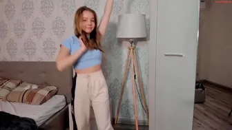 [chaturbate] alishagarza 25-November-2023 caresses wet crotches