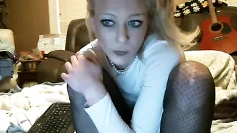 poison_ivy87  Webcam Dildo Masturbating