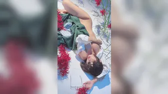 Umeko J naked & cosplay Hange Zoë