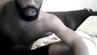 big_mill_bangz  horny in public webcam chat