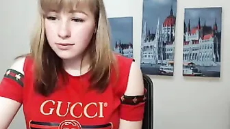 lilyyoung  cum mulltiple times in free chat