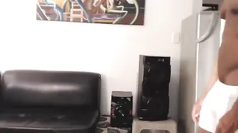 dcalimd1  fucks her pussy until squirts