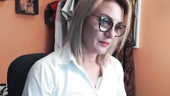 loriteach  Fast petting in webcam chat