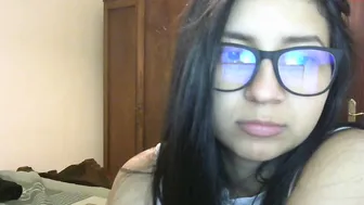 jeessica  Misses the thick member