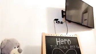 travel_cat  Camshow in Socks