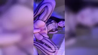 julietayanez onlyfans 23-12-2024 sat on a phallus