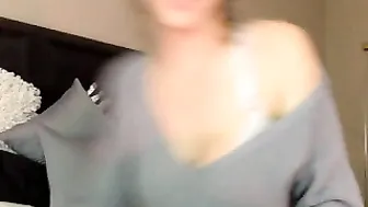 vanessajames  creamy pussycat has webcam hooker