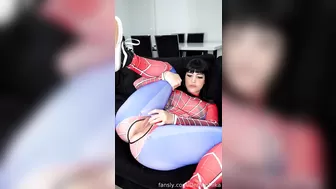 Demon Mika Onlyfans 11-Feb-2025 fondling her vagina on camera