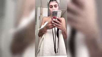 Mia Khalifa Onlyfans 26-Feb-2025 after the shower films herself on camera