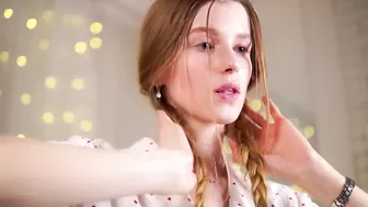 Brave_Journey Chaturbate March-07-2025 poses in front of the camera