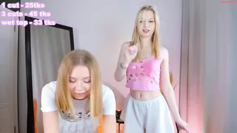 Agent__Bunny Chaturbate March-22-2025 slender girls pose