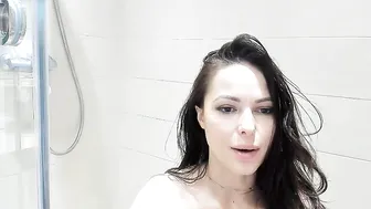 looloo_gia  Fingering himself for tokens